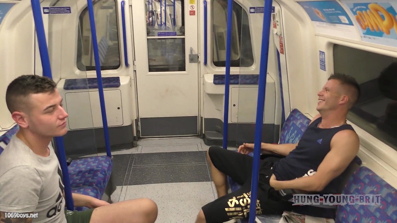 Hung Young Brit – Extremely high risk sex live on busy London Underground  train (1080p) – 1069boys.net